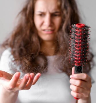 “Combate la caída excesiva de cabello de forma natural: trucos y remedios caseros”